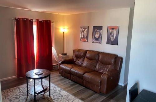 Milwaukee Apartment | Apartment in West Allis