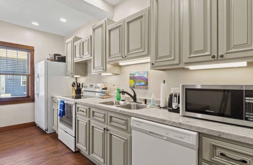 West Central Apartment | Apartment Near Parkview Field | Free Parking, Downtown Area