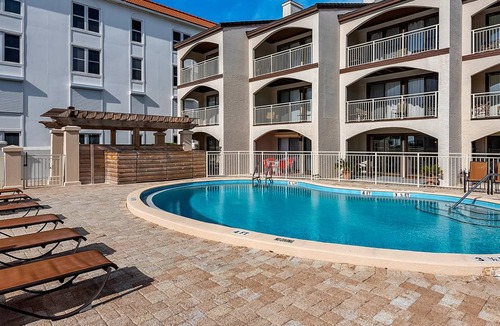 Seagrove Beach Apartment | Apartment ∙ 1 bedroom ∙ 4 guests