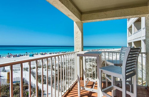 Seagrove Beach Apartment | Apartment ∙ 1 bedroom ∙ 6 guests