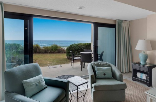 Seagrove Beach Apartment | Apartment ∙ 1 bedroom ∙ 4 guests