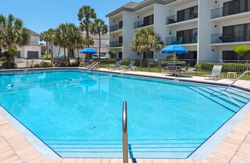 Seagrove Beach Apartment | Apartment ∙ 1 bedroom ∙ 4 guests