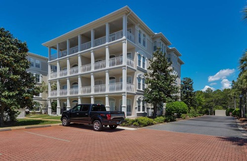 Seagrove Beach Apartment | Apartment ∙ 3 bedrooms ∙ 8 guests
