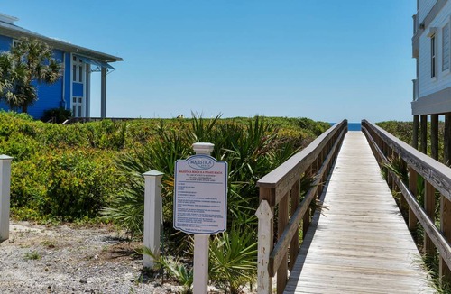 Seagrove Beach Apartment | Apartment ∙ 3 bedrooms ∙ 8 guests