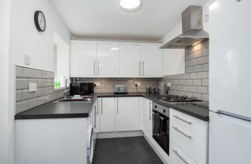 Sunderland House | Apex Living NE - Beachville House 4 Beds FREE PARKING
