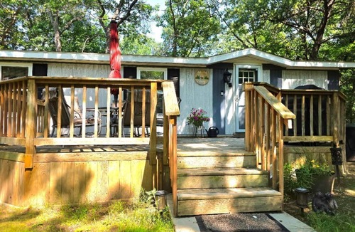 Lyndon Station Cabin | Arbor Lake Getaway 2, just minutes from Wisconsin Dells