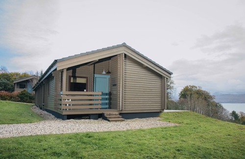 Ardvasar Cabin | Armadale Castle Cabins - Glengarry Cabin