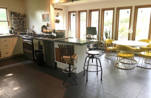 Northville House | Art filled house 3.5 acre. 1 min from beach RP-26-112