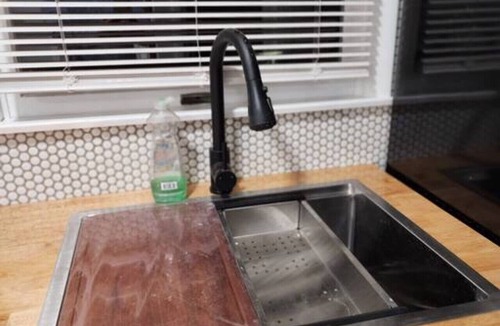 Revere House | Artisan cottage near historic Revere Beach
