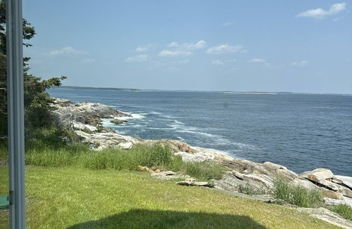 Round Pond Cottage | Artist Cottage with Cliffside Views- New Listing 2026