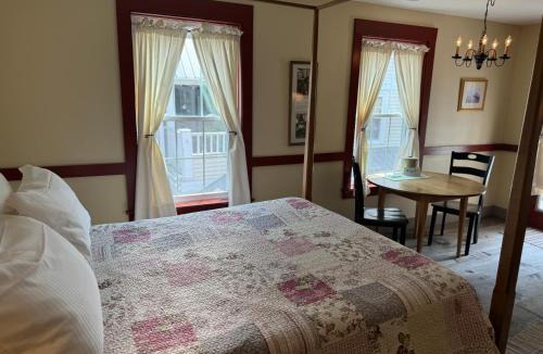 Nashville Hotel | Artists Colony