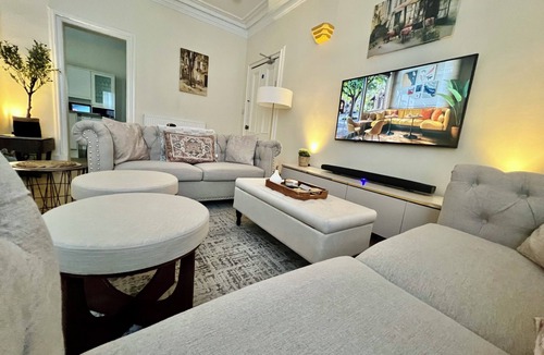 Inverness City Centre House | Ashley House - Contemporary 4-Bedroom stay for 13