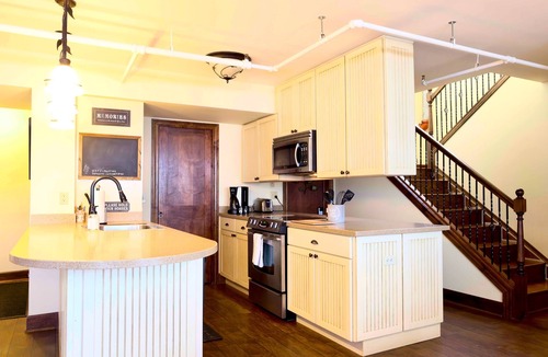 Mackinac Island Condo | Astor Street 3BR Condo