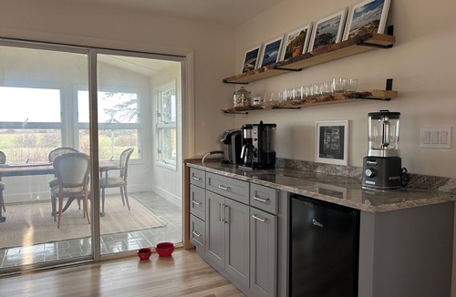 Matunuck House | Aunt Edna's