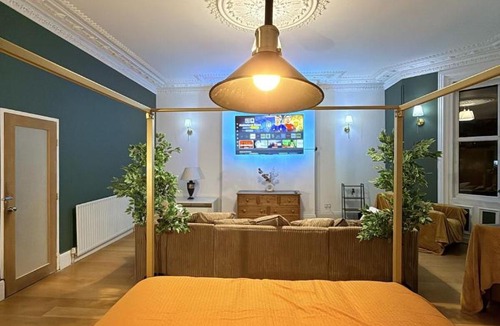 Jesmond Apartment | Autumn’s Retreat