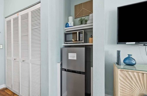 Gulf Place Apartment | AviaVista | Gulf Views | Private Beach Access