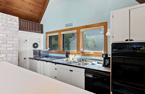 Spring Lake House | B30 Cottage | 3 Bed, 2 Bath