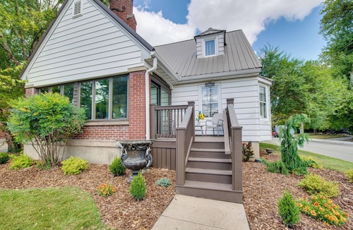 Lebanon House | Baby Grand on Main' Lebanon Home w/Game Room!