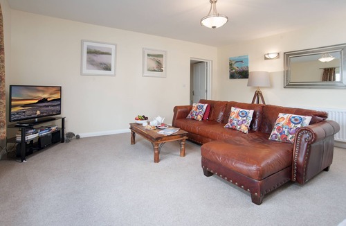 Belford House | Bank Conversion with Roof Top Garden close to centre of Ancient Coaching Village