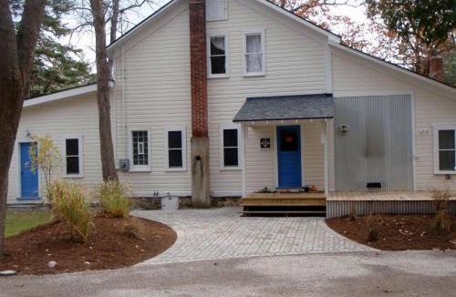 Glen Arbor House | Barefootin on M22