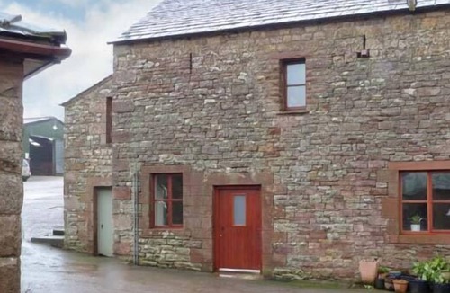 Pooley Bridge Cottage | BARN END, with open fire in Pooley Bridge