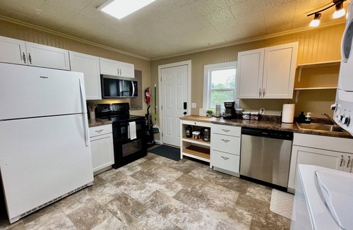 Rapid City House | Basecamp–Rapid City Near Downtown Dog Friendly