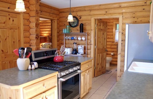 Drummond Island House | Bass Cove Cottage on Drummond Island