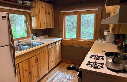 Crane Lake Cabin | Bay of the Moon at Wolf Point - Pet Friendly!