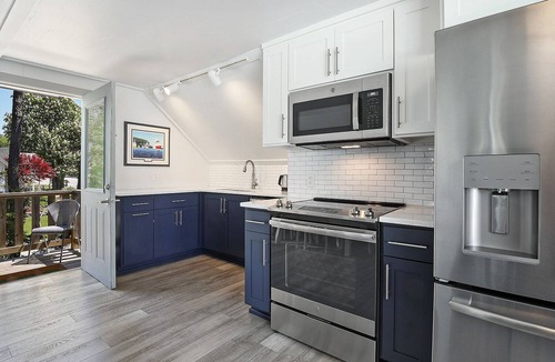 Sister Bay Cabin | Bay Shore Bungalow-----In The Heart of Downtown Sister Bay!