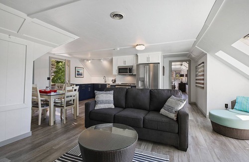 Sister Bay Cabin | Bay Shore Bungalow-----In The Heart of Downtown Sister Bay!