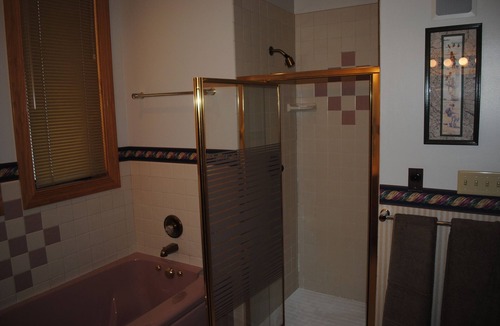 Bayfield Bed & Breakfast | Bayfield Pilot House "Admirals Quarters" Lake Views. Sleeps 4 in same room.