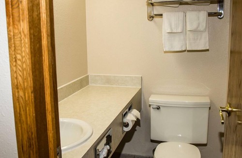 Fargo Hotel | Baymont by Wyndham Fargo