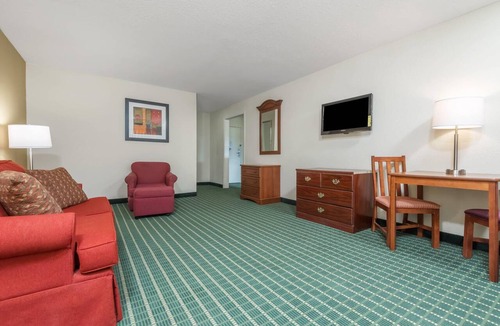 Kokomo Hotel | Baymont by Wyndham Kokomo