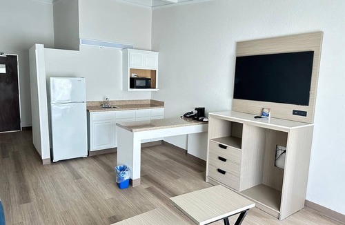 Lexington Hotel | Baymont By Wyndham Lexington