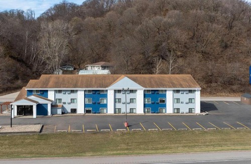 Mankato Hotel | Baymont by Wyndham Mankato