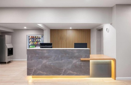Mankato Hotel | Baymont by Wyndham Mankato
