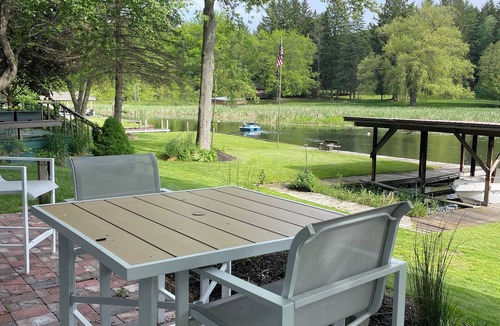 Ludington Cottage | Bayside cottage is our new Hamlin lake cottage. Complete with docks 50’ away.