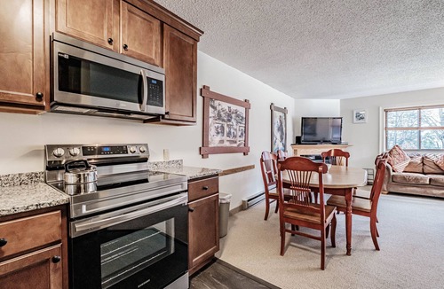 Sunday River Area Condo | Be right at Sunday River for some of the best skiing!