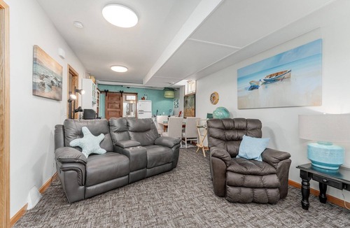 Sioux Falls Apartment | Beach Dream'n at Nana's
