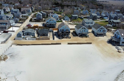 Dennis Cottage | Beach Front Cottage on Mayflower Beach