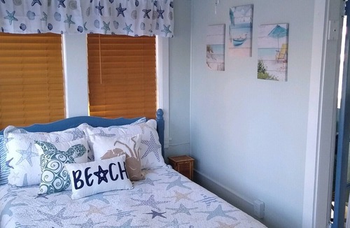 Camp Ellis Cottage | Beach House only 108 steps to 7 miles of sandy beach
