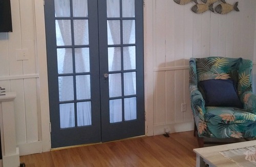 Camp Ellis Cottage | Beach House only 108 steps to 7 miles of sandy beach