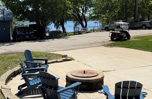 Paddock Lake House | Beach House w/Huge Deck Amazing Views! Kayaks, Swim, Fish! Golf Cart Rental!