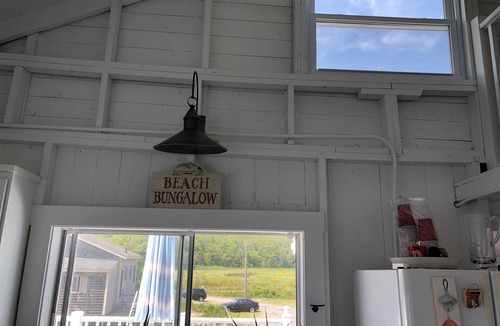 Rockport Cottage | Beachfront retreat - just steps from ocean