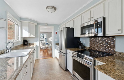 Wells Beach House | Beachfront Retreat with Breathtaking Views