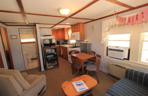 East Sandwich Cottage | Beachland H