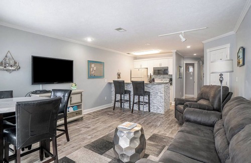 Traverse City Condo | Beachside 218 Luxury Condo on East Grand Traverse Bay