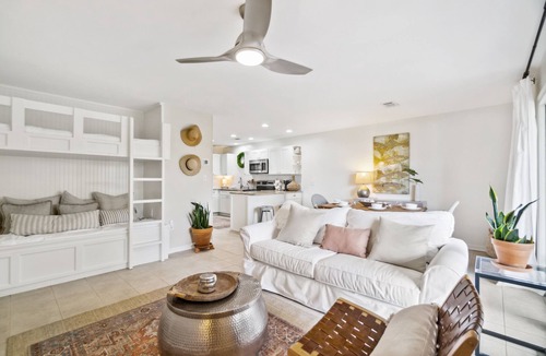 Seagrove Beach Condo | Beachwood Villas by Panhandle Getaways