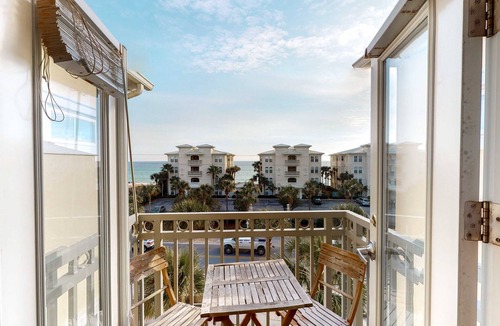 Gulf Place Apartment | Beachy condo with free WiFi & shared pools, hot tub - short walk to the beach