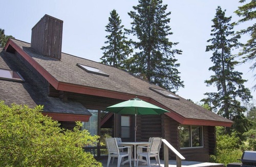 Breezy Point Apartment | Beautiful 1 bedroom unit at resort, sleeps 4
